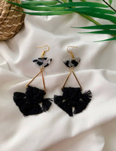 Load image into Gallery viewer, 100% cotton, macrame, gold/silver earrings, tortoise shell resin, statement earrings 
