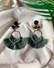 Load image into Gallery viewer, 100% cotton, macrame, gold/silver earrings, tortoise shell resin, statement earrings 
